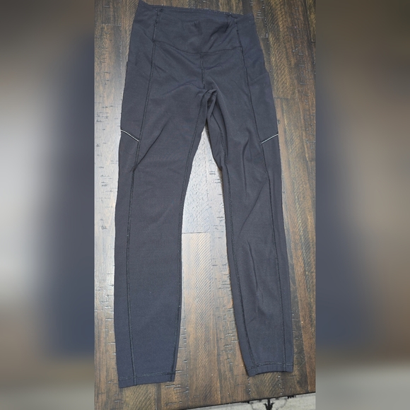 3 Pairs of Lululemon Leggings - Picture 6 of 9